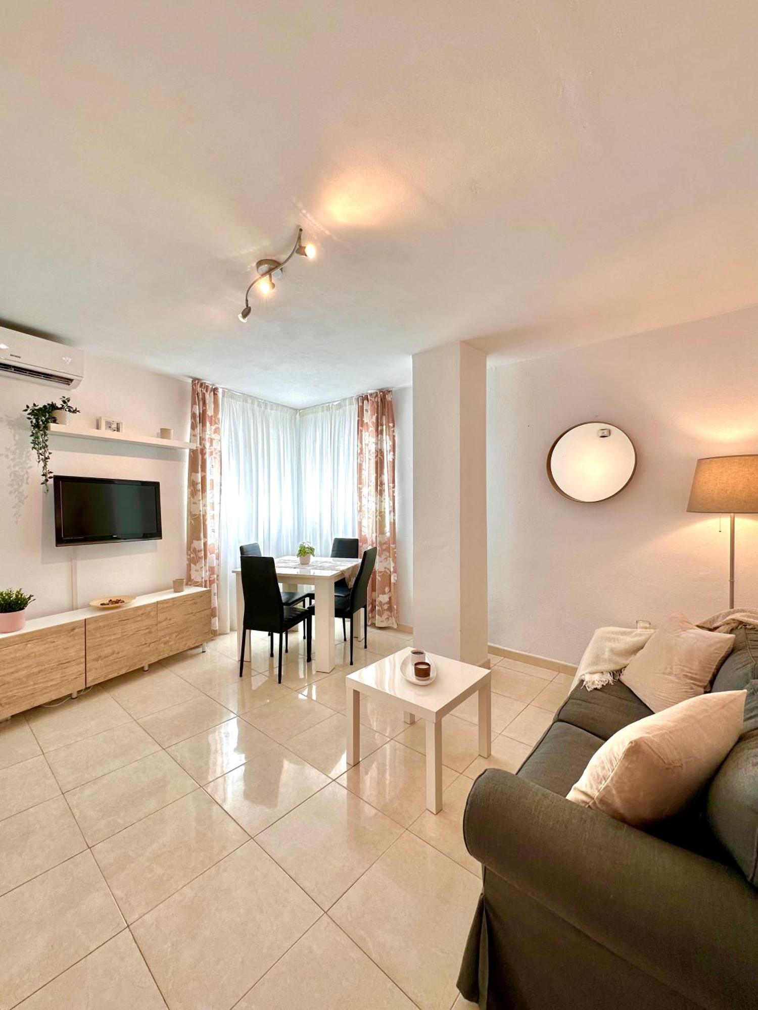 Apartamentos J&K Torremolinos Exterior foto